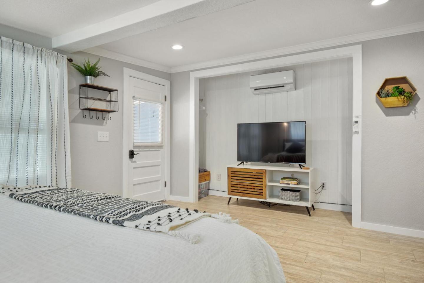 Downtown Studio 1 At Beer Ranch Project Inn ウィンバリー エクステリア 写真